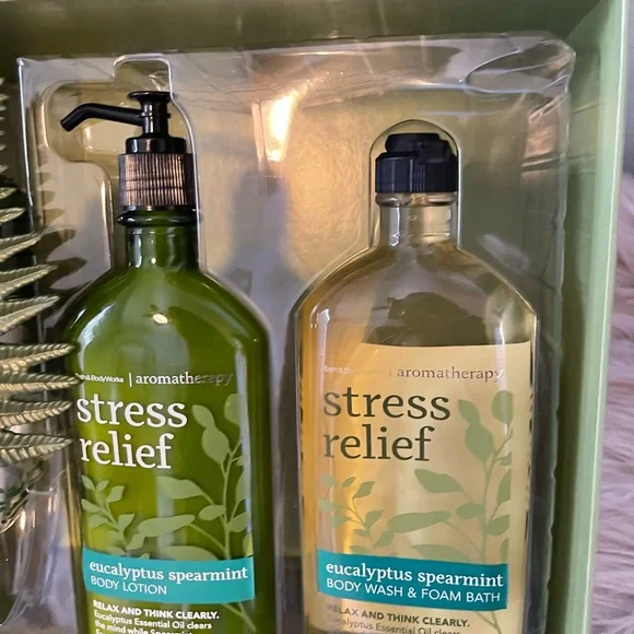 New Bath & Body Works Stress Relief Aromatherapy !